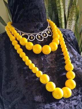Kim Rogers Bright Yellow Triple-Strand Beaded Necklace